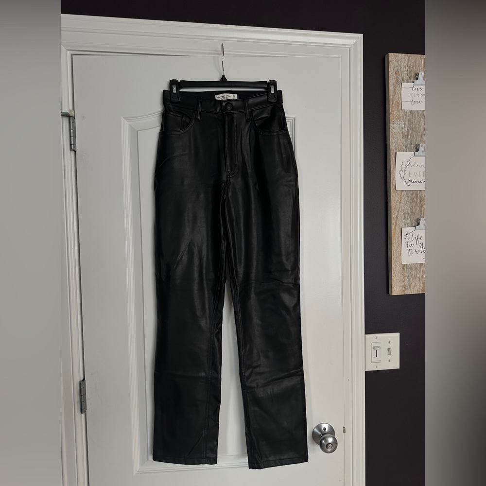 Abercrombie leather pants size 26/2